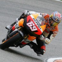 Hayden Unjuk Gigi