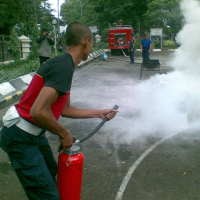30 Security Ramai-Ramai Padamkan Api