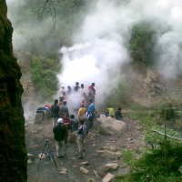 Bersauna Ria di Kawah Hujan