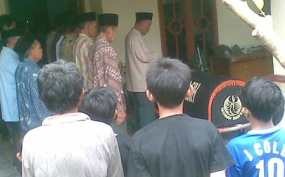 Entong Potong Tangan Atika Karena Suka Minta-minta