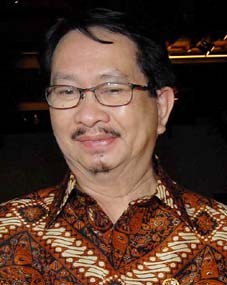 Dinilai Progresif, Menpan Dianugerahi Doktor HC Undip Semarang