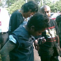 Nyamar jadi Tukang Rongsok, ES Kembali Dibui