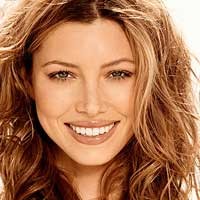 Polosnya Gaya Jessica Biel