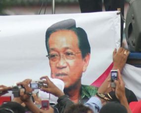 Sultan HB X Nyapres Sah Saja, Tapi Golkar Punya Prosedur