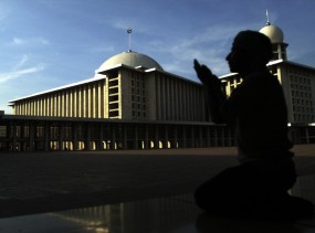 Karpet Merah Sambut Pangeran Charles di Istiqlal