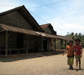 Dikuasai Tambang Emas, Kampung 56 Terancam Kekeringan