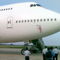 Dirjen Hubud Temukan Oli Garuda Netes dan Ban Bolong