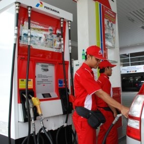 Penurunan Premium Rp 500 Hanya Basa-Basi Politik