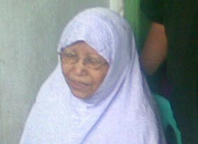 Ibunda Imam Samudra Minta Eksekusi Ditunda