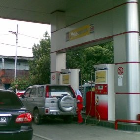 Tarif Transportasi Harusnya Ikut Turun