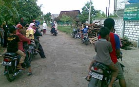 Ponpes Al Islam di Kampung Amrozi Jadi Perhatian