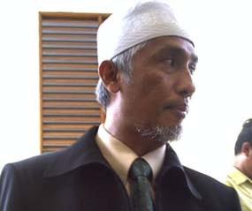TPM: Kemungkinan Besar Eksekusi Amrozi Cs Malam Ini