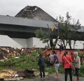Tower Roboh, Jaringan Internet Terganggu 