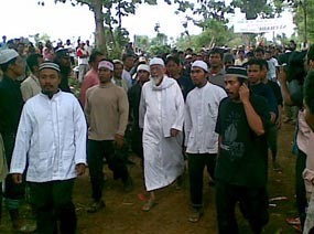 Abu Bakar Baasyir Layat Amrozi