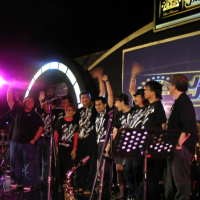 Tompi dan Syaharani Hangatkan Bandung