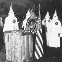 Ku Klux Klan Tembak Mati Seorang Wanita