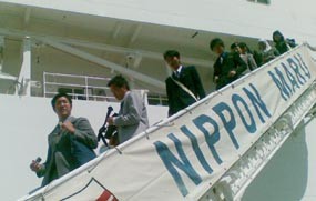 Nippon Maru Merapat di Indonesia
