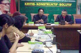 Keluarga Korban Orang Hilang Curhat ke FKB 