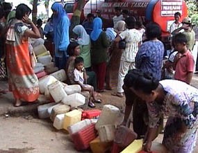 Minah Menghilang, Warga Beralih ke Kayu Bakar