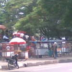 Sebelum Pendemo Datang, Pedagang Marak di Gedung Sate