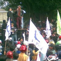 Gubernur Harus Berani Menolak SKB 4 Menteri