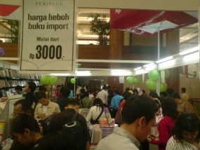 Indonesia Book Fair Bangkitkan Semangat Penulis Minang