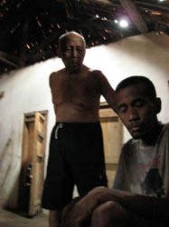 Stres dan Pecandu Narkoba Sembuh di Tangan Pekeh