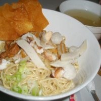 Dielus Kelembutan Mi Kepiting