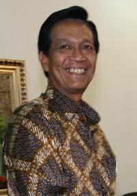 Sri Sultan Tunggu Hasil Survei PG Soal Capres