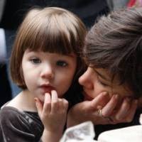 Putri Jolie-Pitt Kalah Tenar Dari Suri Cruise