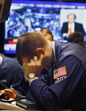Wall Street Jatuh ke Level Terendah dalam 5,5 Tahun