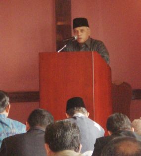  Hatta Rajasa, Khutbah Jumat dan Imam 