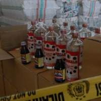 Polisi Gerebek Pabrik Miras Ilegal di Kawasan Industri Makassar