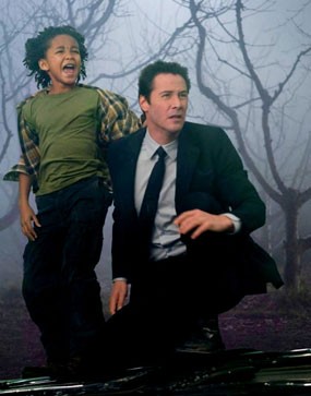 Keanu Reeves Jadi Alien di Film Remake