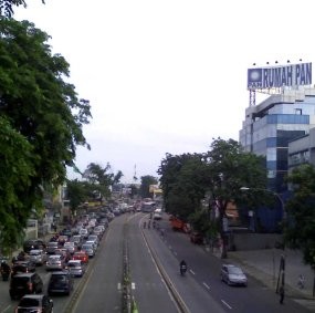Jalan Dibeton, Bus TransJ Kuningan - Mampang Lewat Jalur Reguler