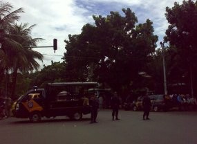 Polisi-Preman Face to Face di Panglima Polim