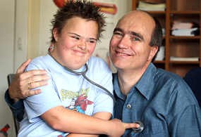 Dokter & Anak Down Syndrome Akhirnya Boleh Tinggal di Australia