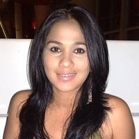 Jelang Melahirkan, Nova Eliza Rajin Yoga