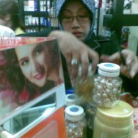 BPOM Bandung Sita 50 Kosmetik yang Tak Terdaftar