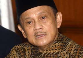 Habibie: Pemimpin Harus Market Oriented