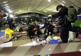 Demonstran Thailand  Hijrah dari Kantor PM ke Bandara