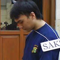 Jelang Sidang, Novel Santap Rujak