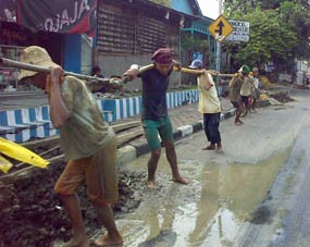 Rawan Kecelakaan, Waspadai Galian Telkom Jalan Veteran
