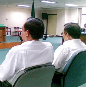 Antony dan Hamka Adu Mulut