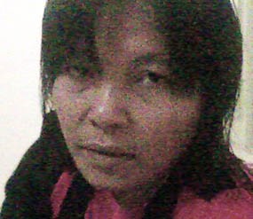 Berkaca Mata Hitam, Yati Peragakan 18 Adegan