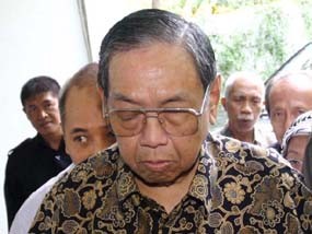 Gus Dur Tidur, Tim Gegana Tak Berani Sisir Ruangannya