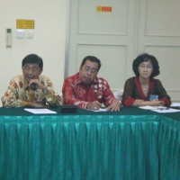 Obat Generik 10 Kali Lipat Lebih Murah