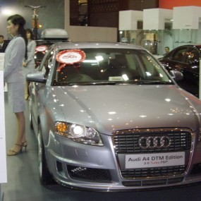 Jualan Mobil Bakal Turun 30%