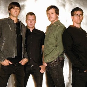 Sebelum Konser, Vokalis AVA Belajar Bahasa Indonesia