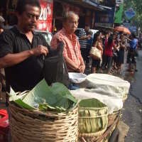 Peuyeum Khas Bandung di Cihampelas